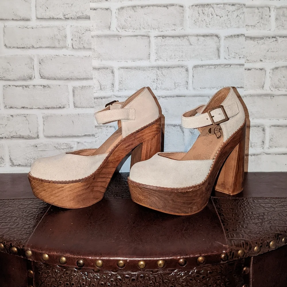 FreeBird Poppy Y2K Platform Maryjane Pumps W/ Ankle Straps Cream Taupe size 9